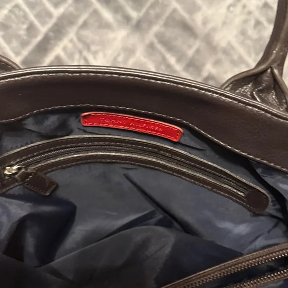 Tommy Hilfiger Brown and White Patterned Tote - Picture 9 of 10